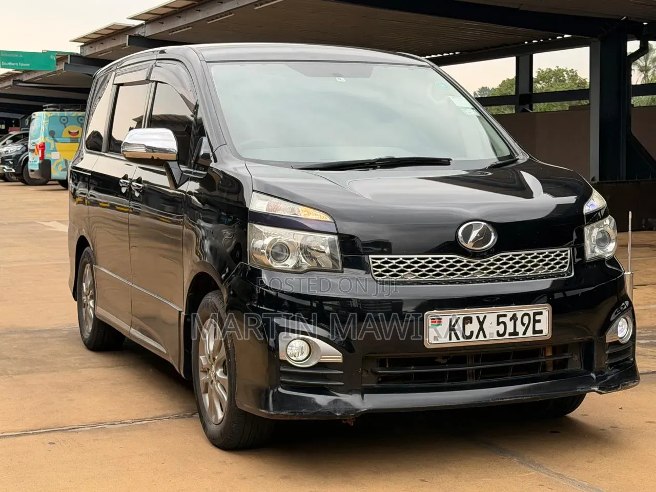 Toyota Voxy 2012 Black