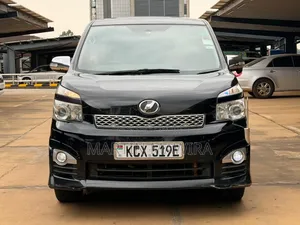 Toyota Voxy 2012 Black
