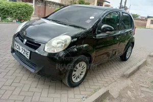 Toyota Passo 2010 Black
