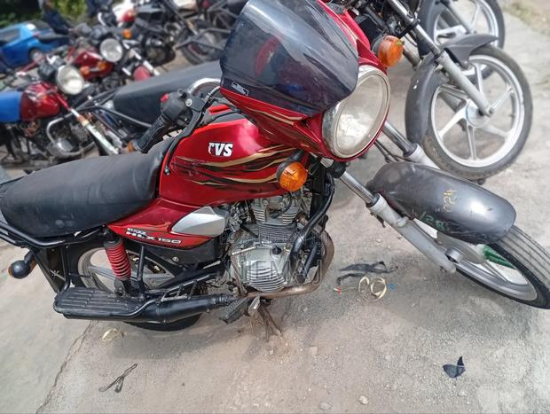TVS HLX Plus ES 2024 Red