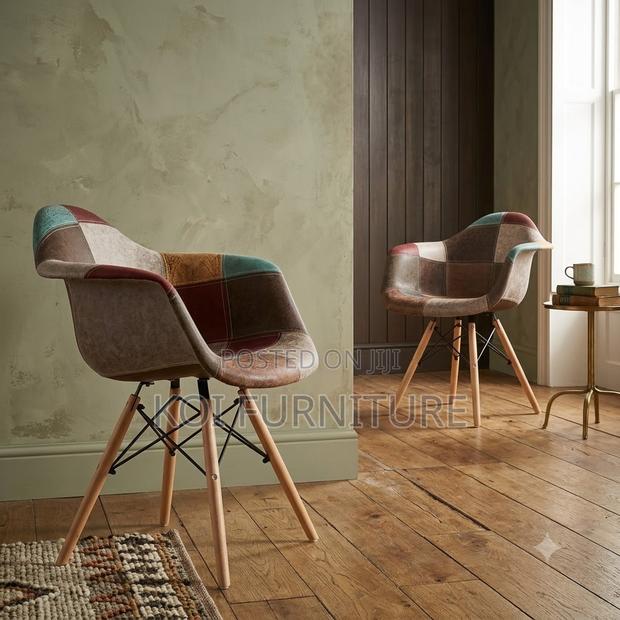 Dining Chairs; Large Eames Dining Chair With Huge Armrest - thumbnail 3