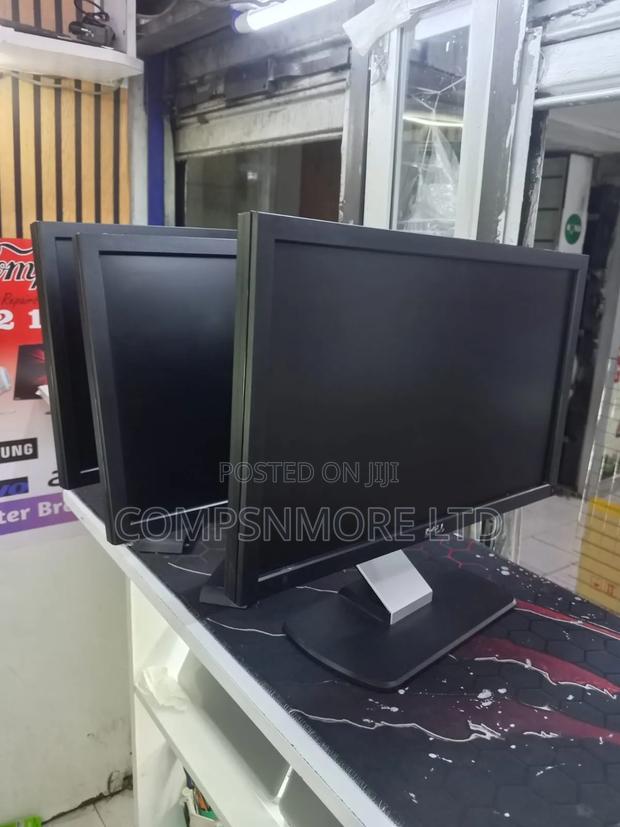 19 Inches Dell TFT Monitors - thumbnail 2