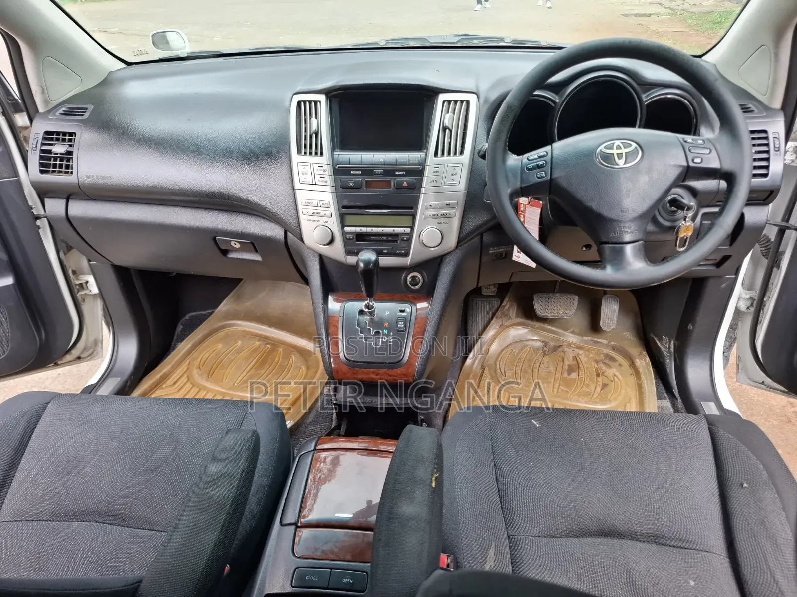 Toyota Harrier 2010 Off white