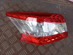 Nissan Sulphy 2016 Taillight