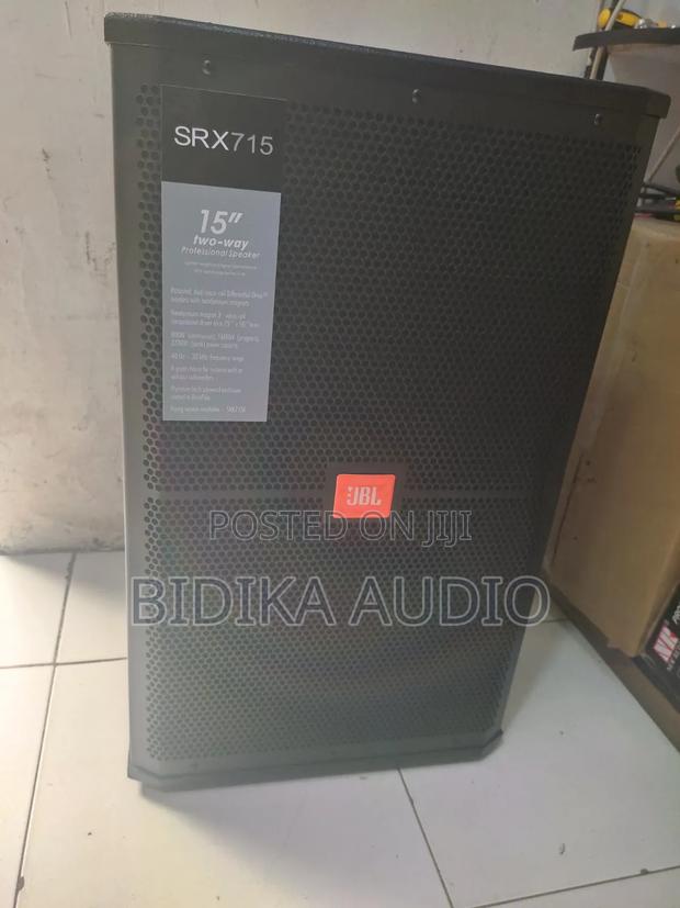 JBL Srx715 Single 15′′ Mid-Range Pa Speaker