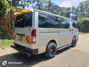 Toyota HiAce 2016 Silver