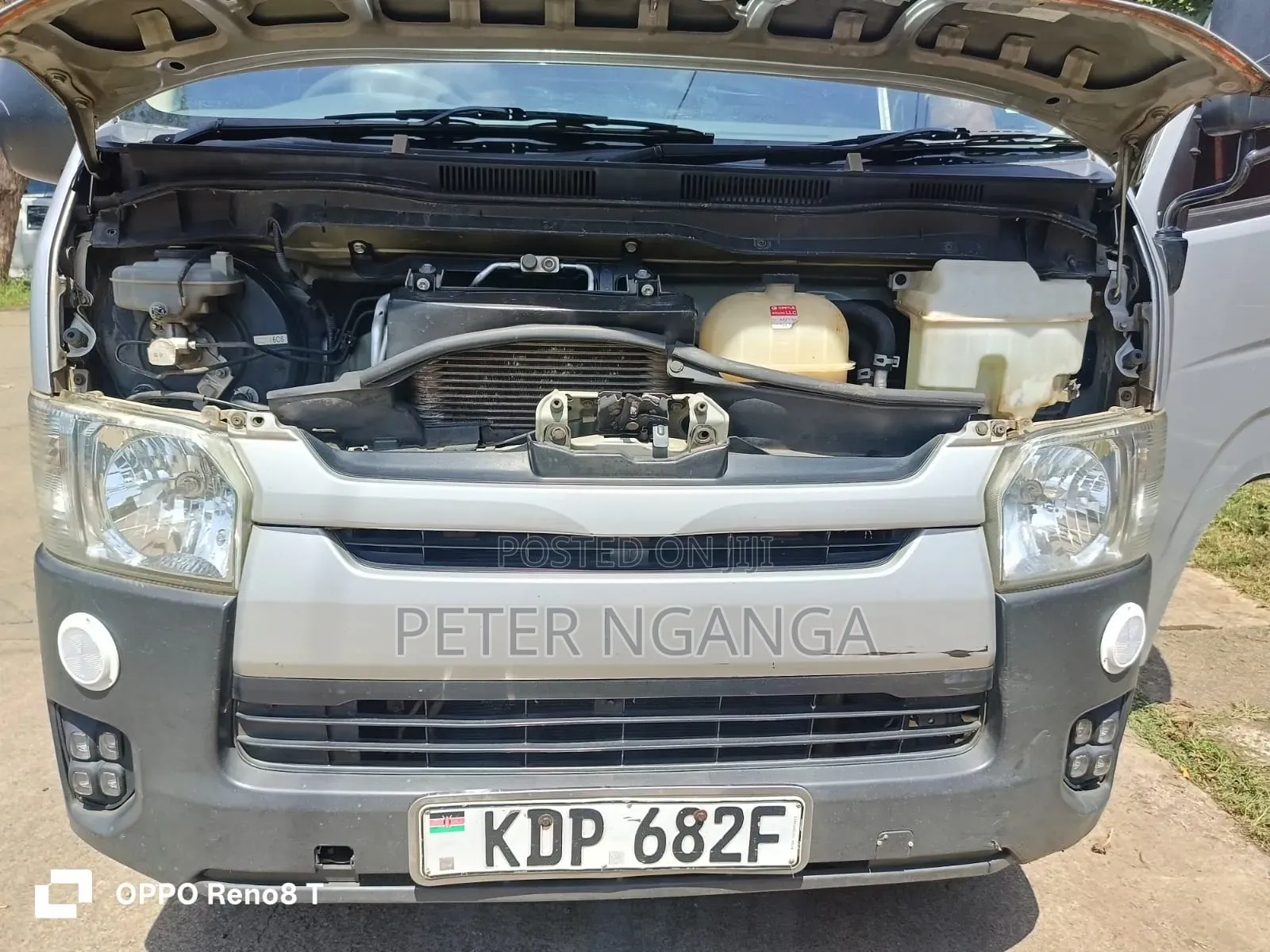 Toyota HiAce 2016 Silver