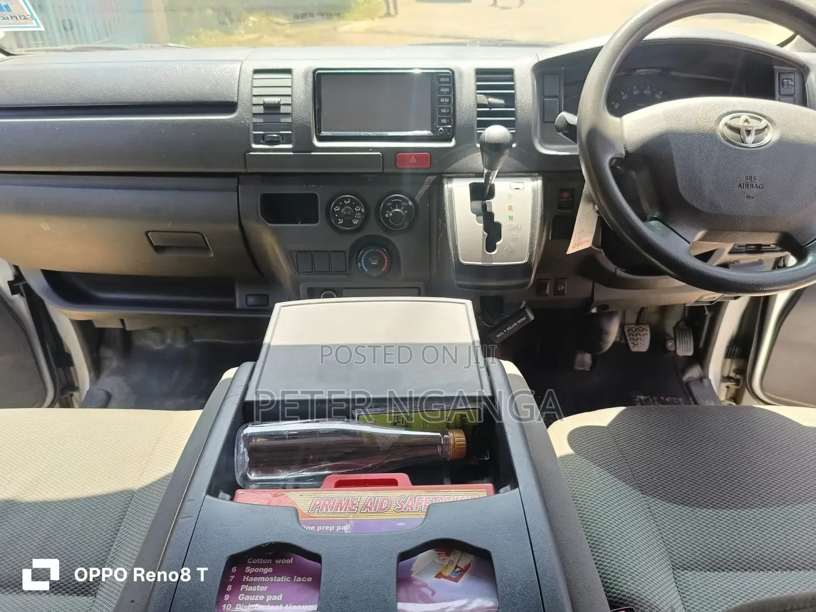 Toyota HiAce 2016 Silver