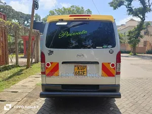 Toyota HiAce 2016 Silver