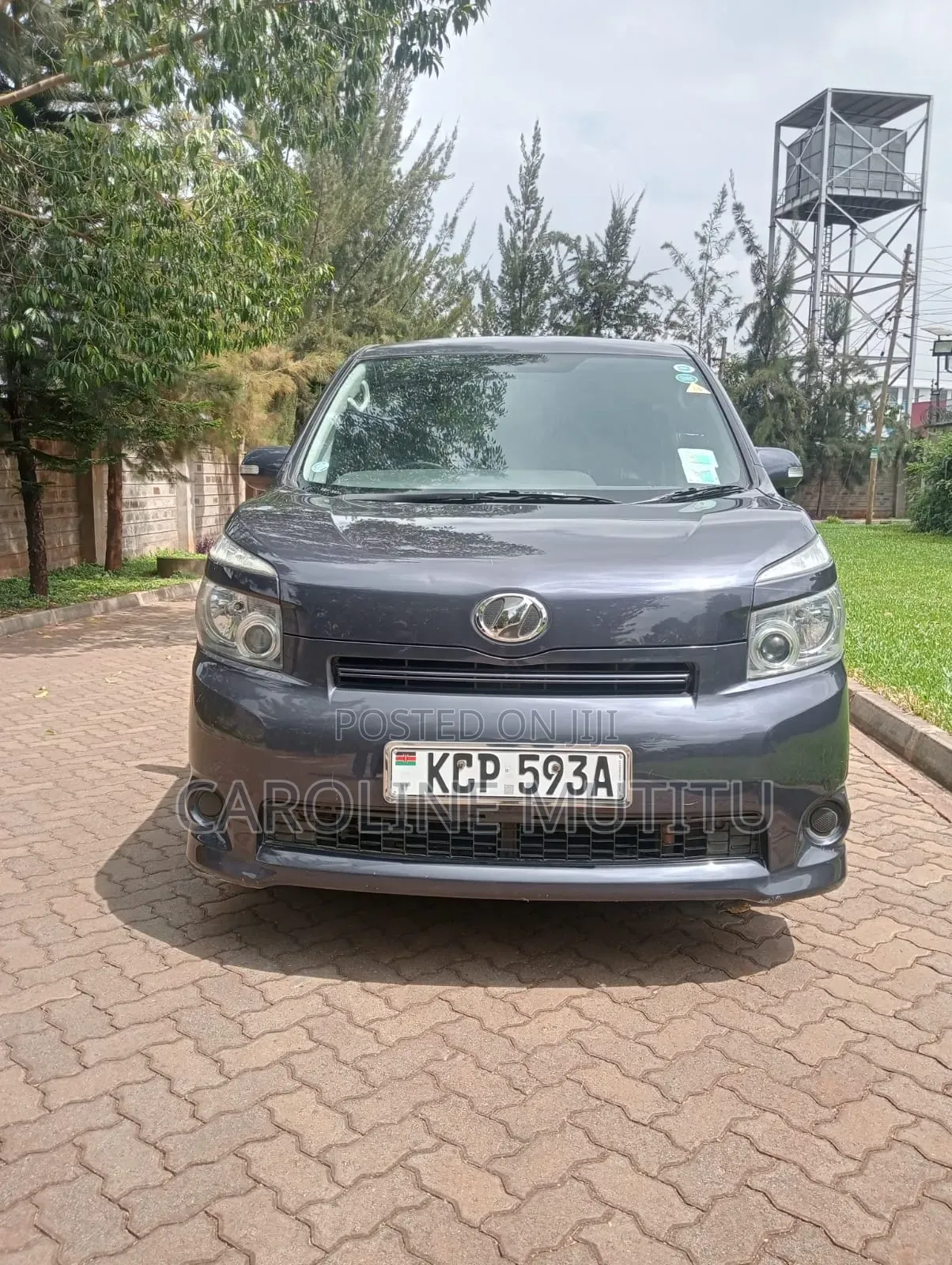 Toyota Noah 2010 Gray