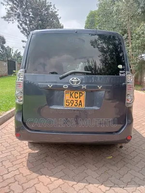 Toyota Noah 2010 Gray