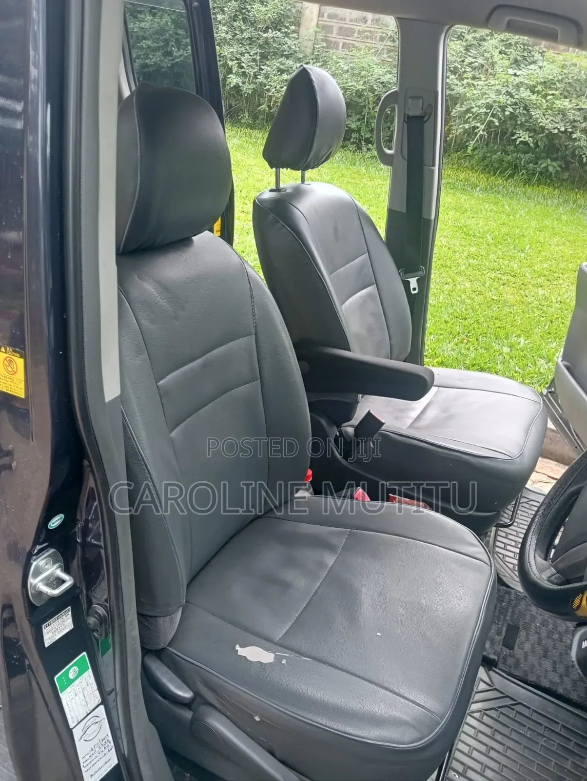 Toyota Noah 2010 Gray