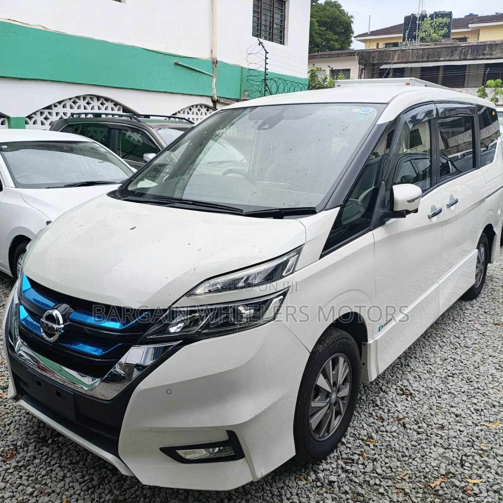 Nissan Serena 2019 White