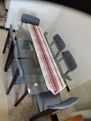 6 Seater Dinning Table