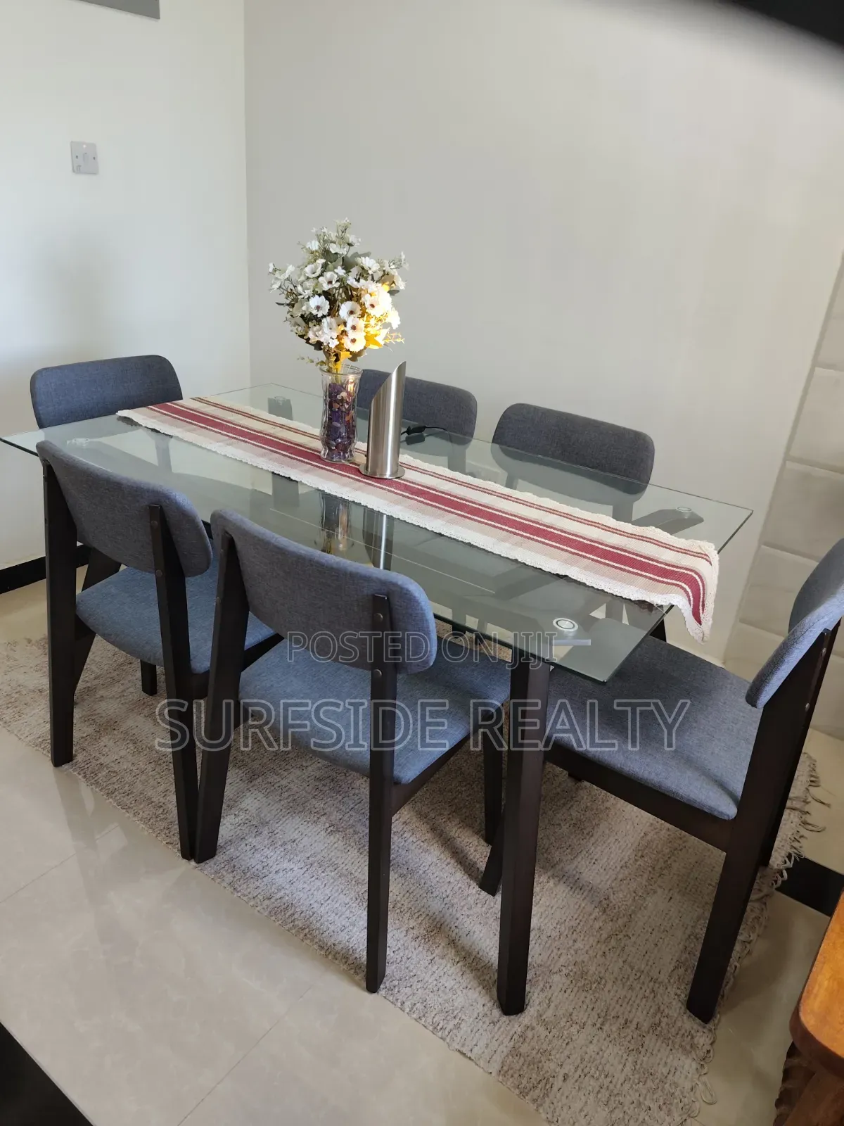 6 Seater Dinning Table