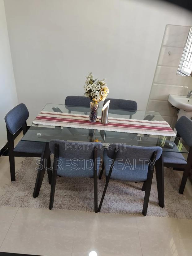6 Seater Dinning Table - thumbnail 3