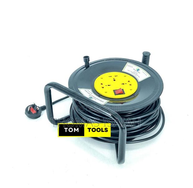 1.0mm X 50m Extension Cable Reel With Switch And 3 Sockets - thumbnail 4