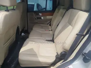 Land Rover Discovery 2015 Gold