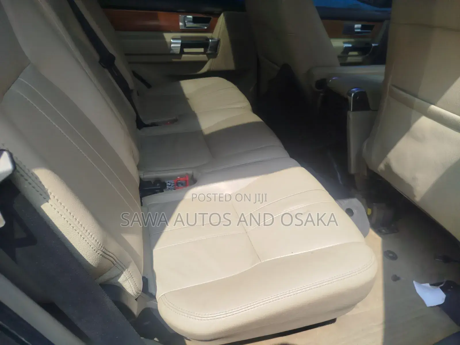 Land Rover Discovery 2015 Gold