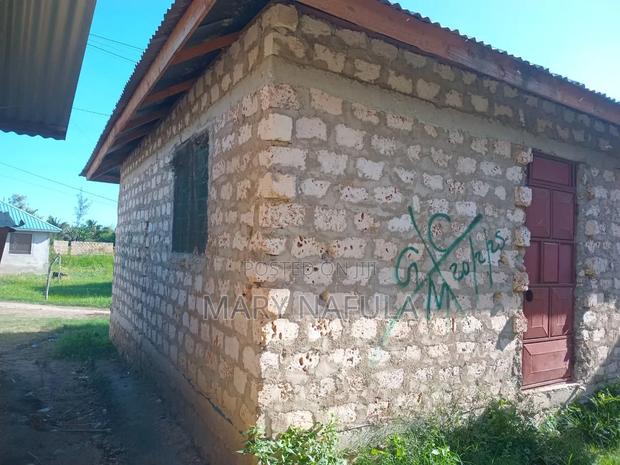 2bdrm House in Kiembeni for sale - thumbnail 5