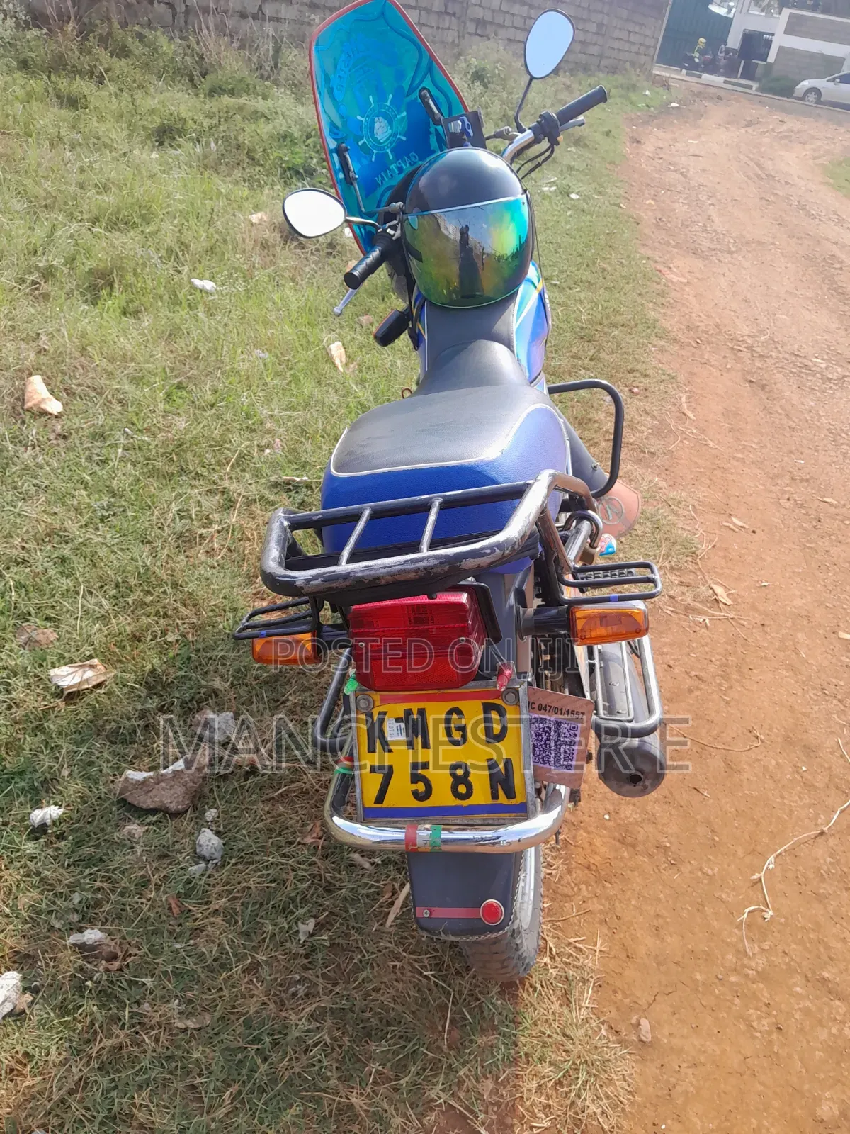 Honda CB 2023 Blue