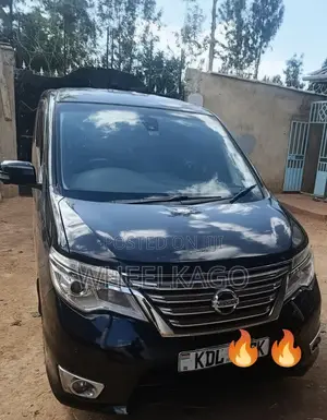 Nissan Serena 2015 Black
