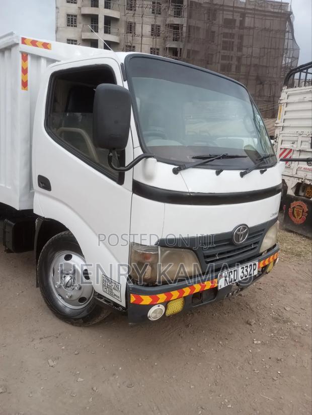 Toyota Dyna - thumbnail 3