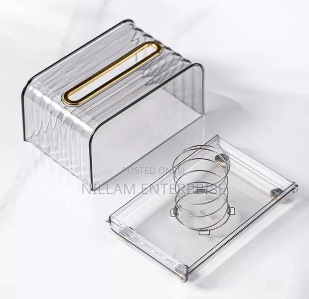 Luxury Clear Serviette Holder - thumbnail 2