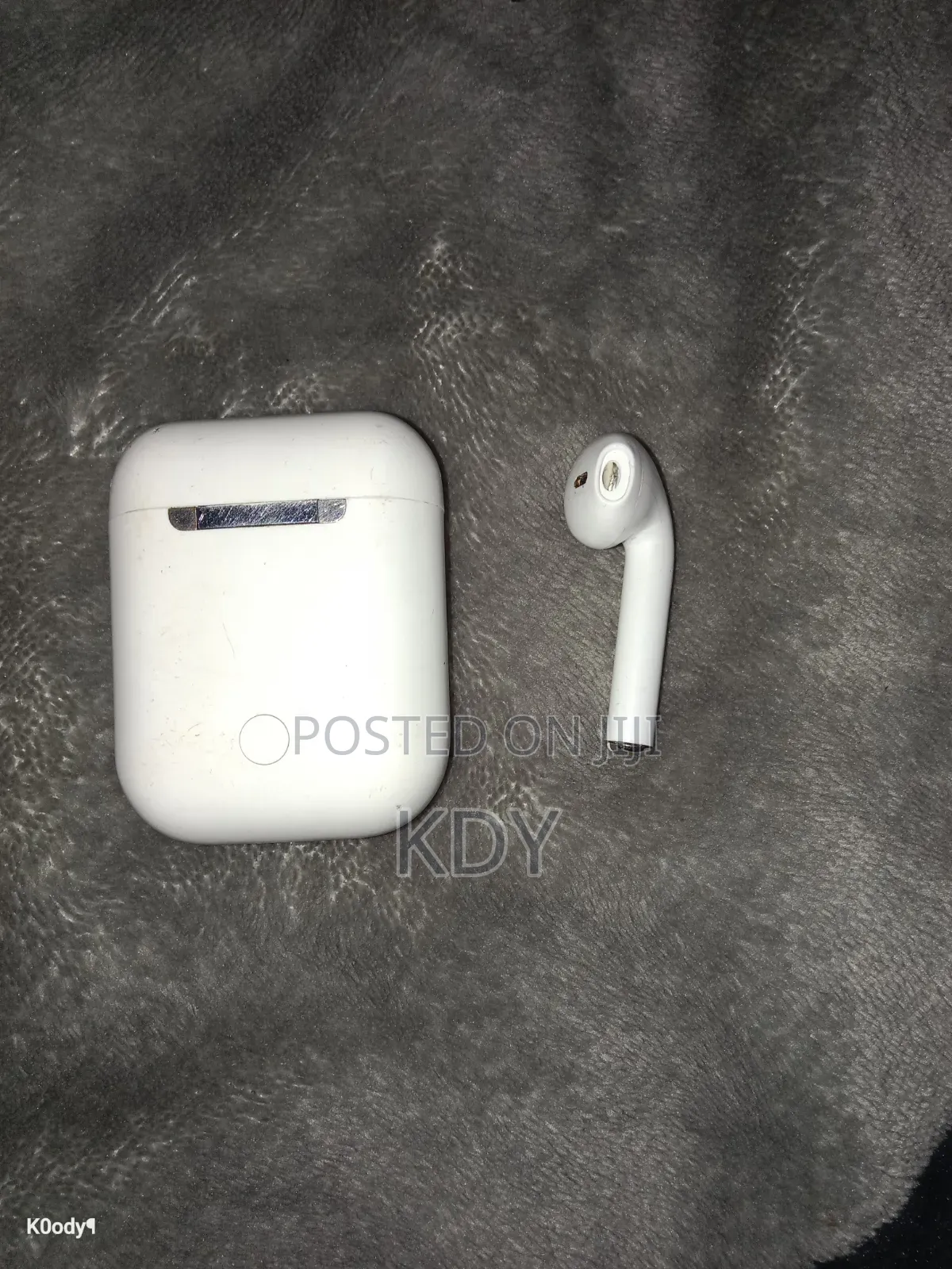 Original Apple Airpods 2