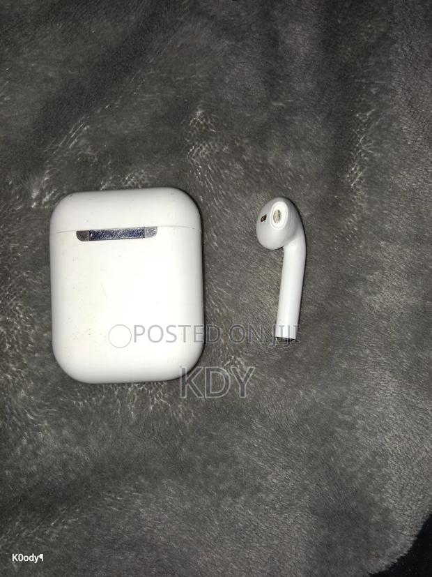 Original Apple Airpods 2