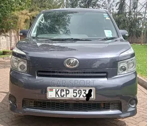 Toyota Noah 2011 Gray