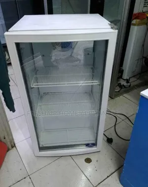 White Small Display 100litres
