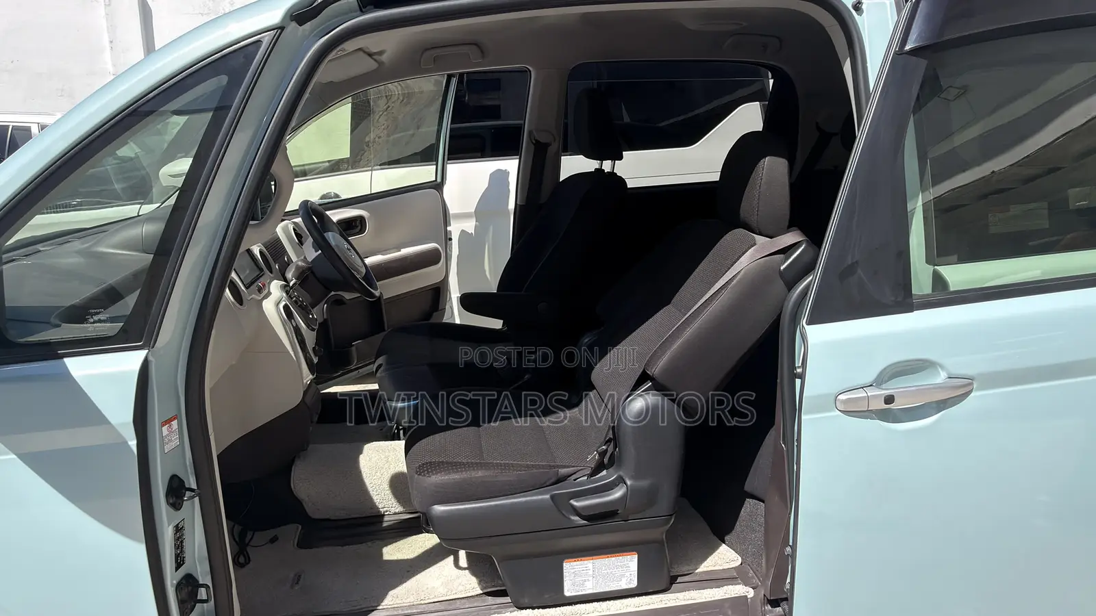 Toyota Porte 1.5 FWD 2020 Yellow