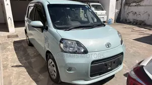 Toyota Porte 1.5 FWD 2020 Yellow