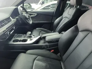 Audi Q7 2019 Pearl