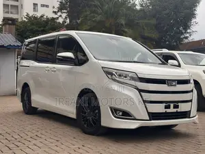 Toyota Noah 2.0 FWD (8 Seater) 2019 White