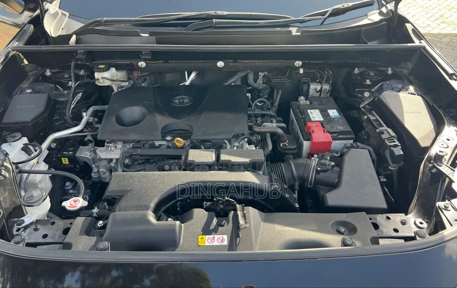 Toyota RAV4 LE AWD 2019