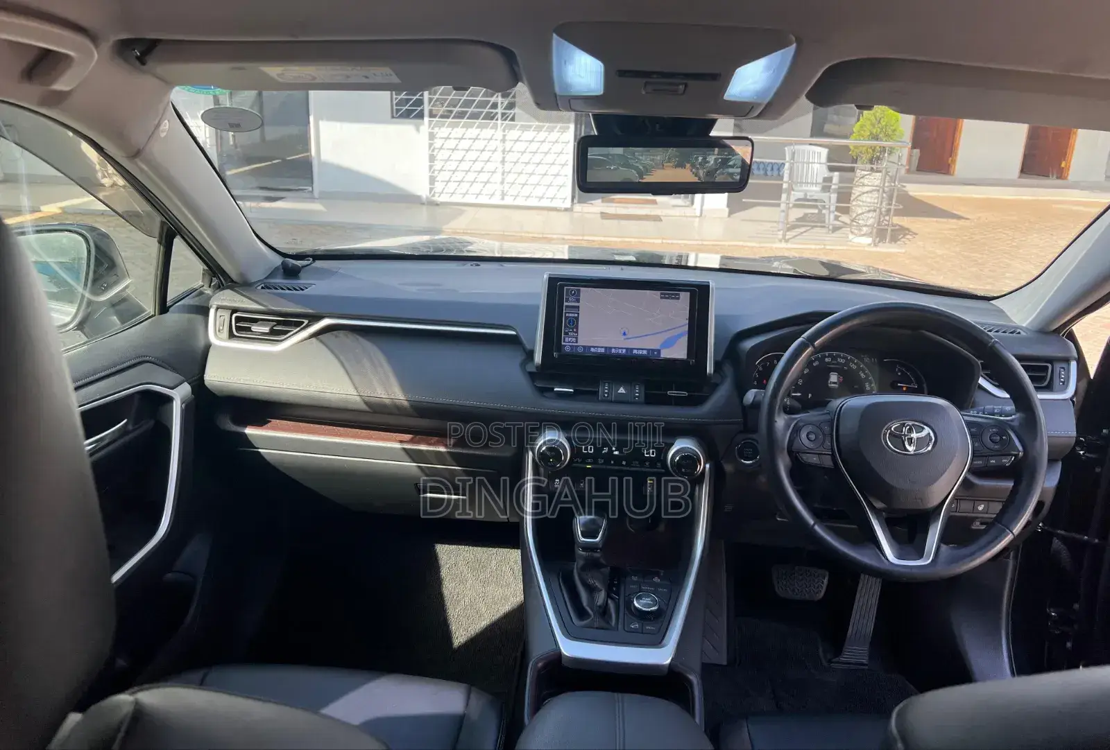 Toyota RAV4 LE AWD 2019