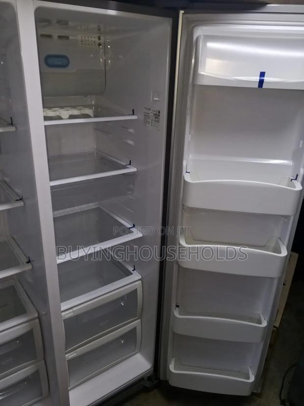 Daewoo 520l Side by Side Fridge - thumbnail 3