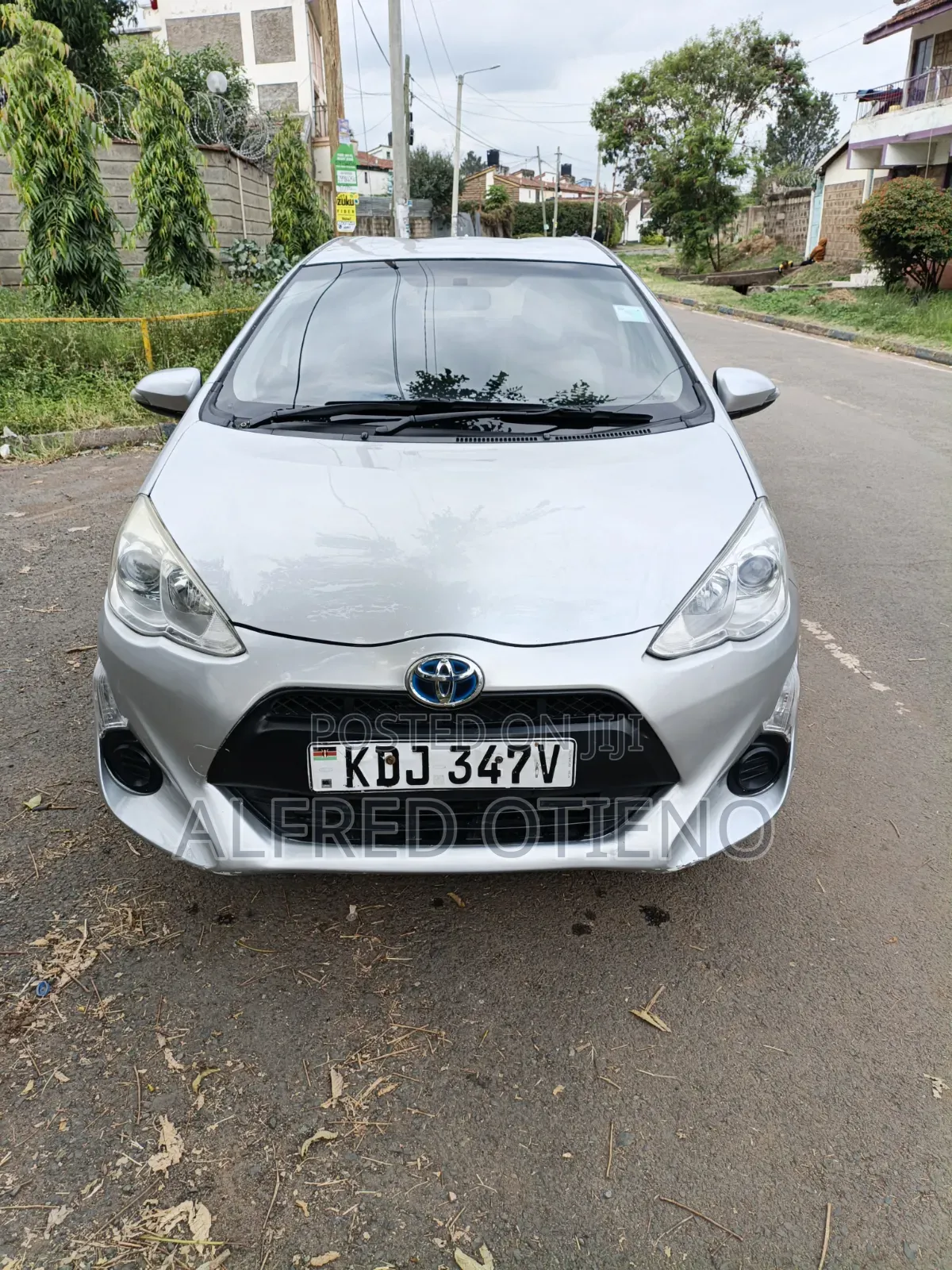Toyota Aqua 2015 Silver