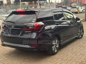 Honda Shuttle 1.5 Hybrid 2WD 2019 Black
