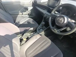 Toyota Yaris 2020 Silver