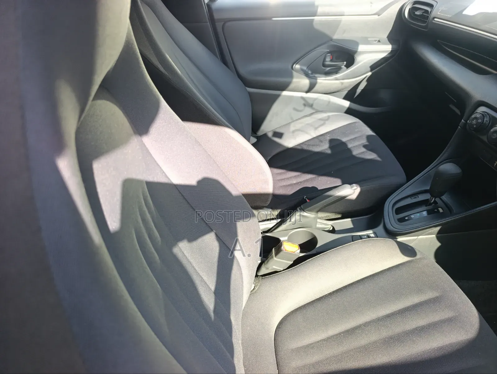 Toyota Yaris 2020 Silver