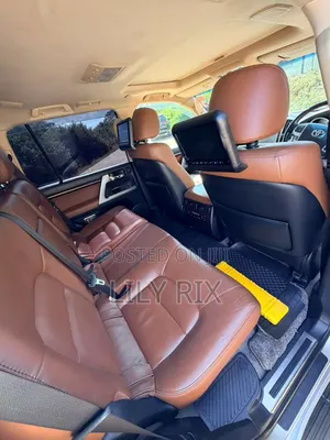 Toyota Previa 2015 Silver