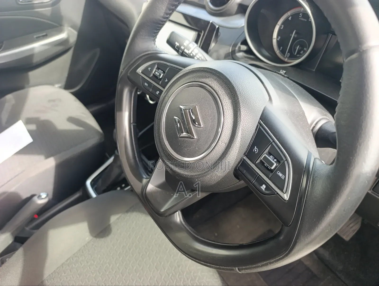 Suzuki Swift 2019 Silver