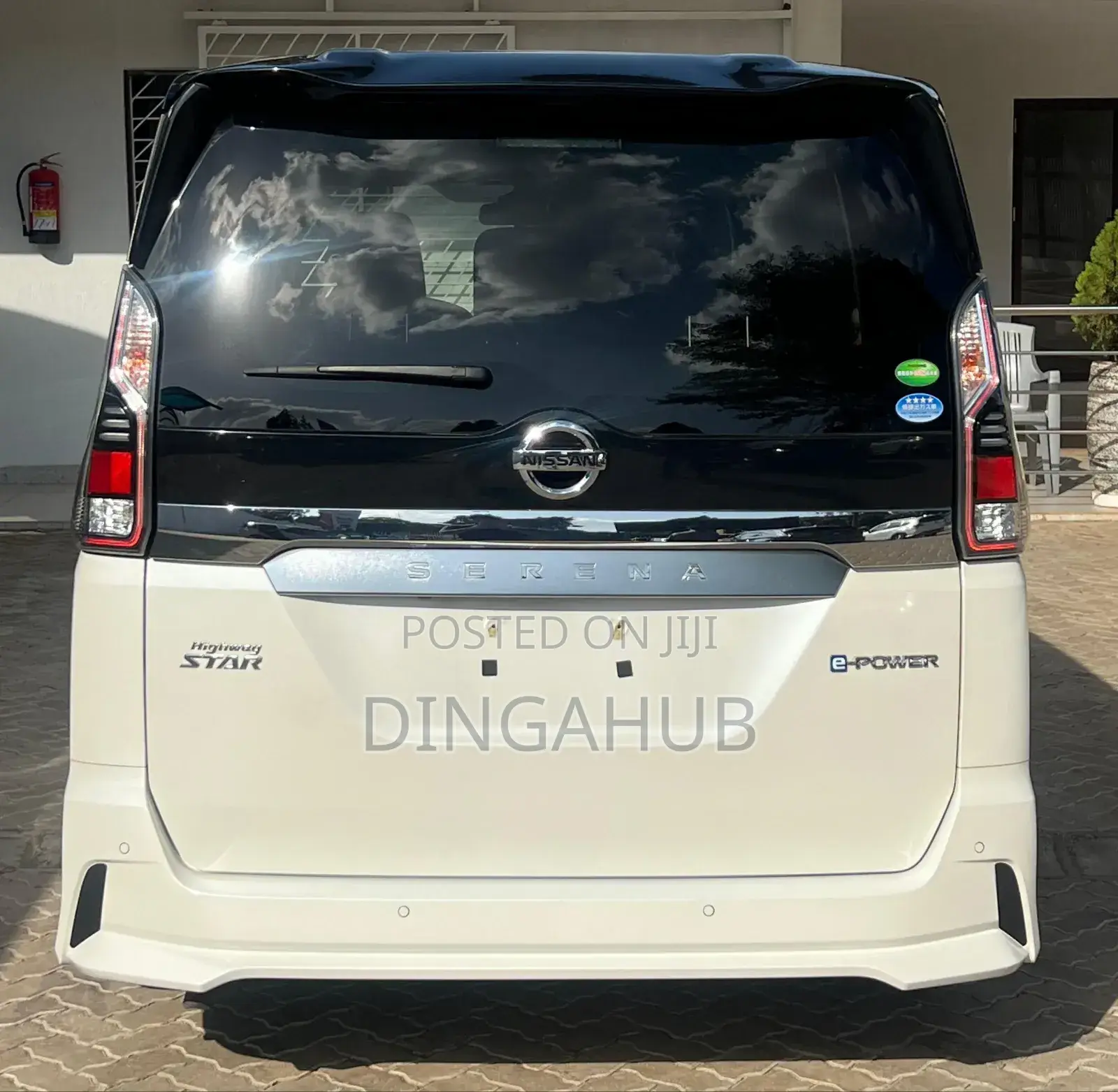 Nissan Serena 2019 Pearl