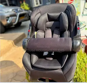 Reclining Baby Car Seat With an Adjustable Security Barrier – Black