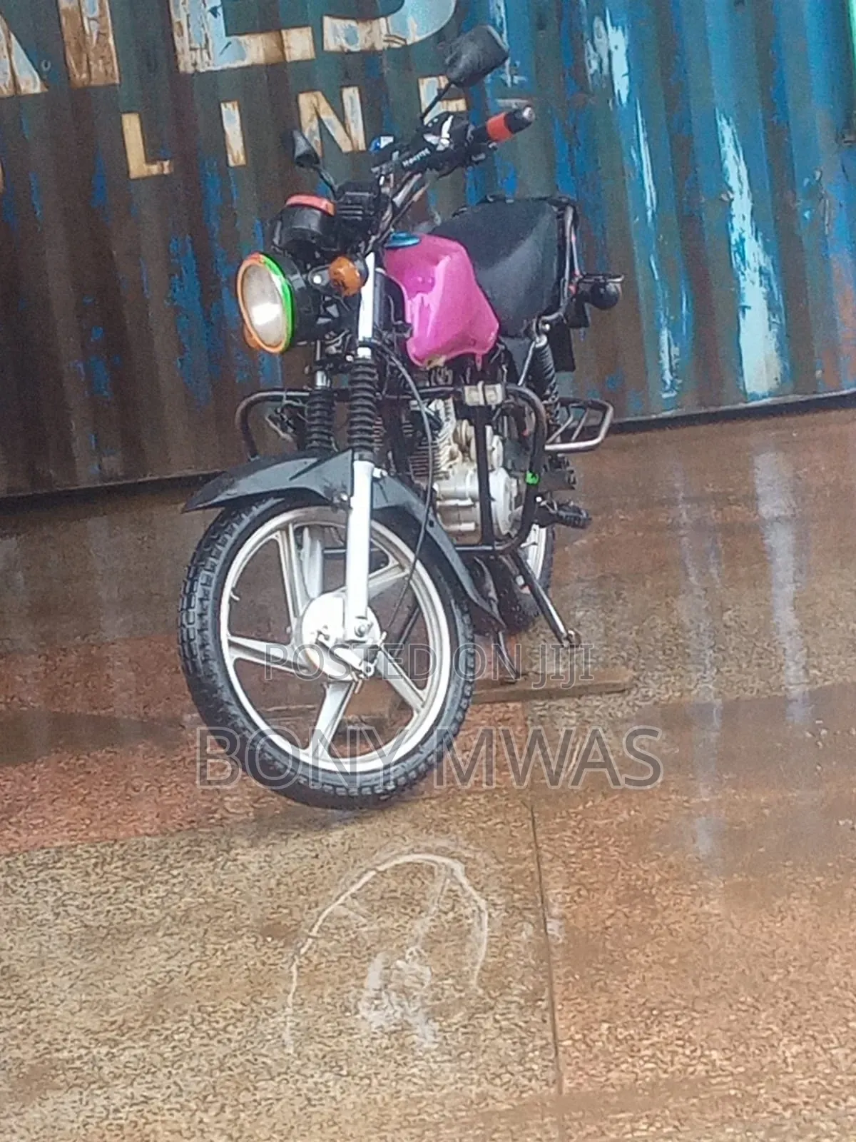 Motorcycle 2023 Pink
