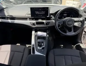 Audi A4 2019 White