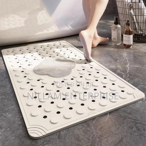 Anti Slip Heavy Duty Bathroom Mat - main view